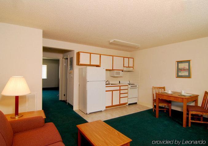 Affordable Suites روكي ماونت الغرفة الصورة